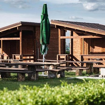 Camping Divoka Voda Bratislava Buitenkant foto