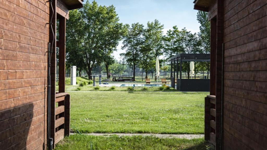Camping Divoka Voda Bratislava Buitenkant foto