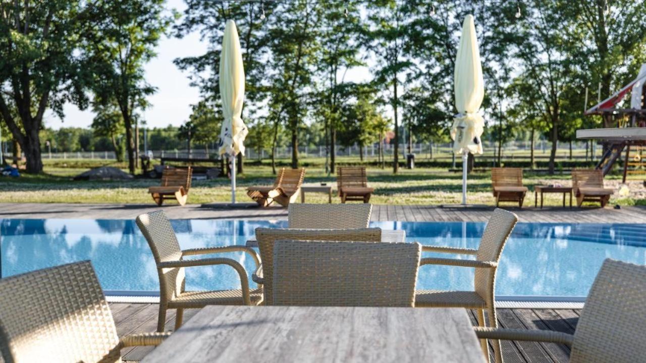 Camping Divoka Voda Bratislava Buitenkant foto